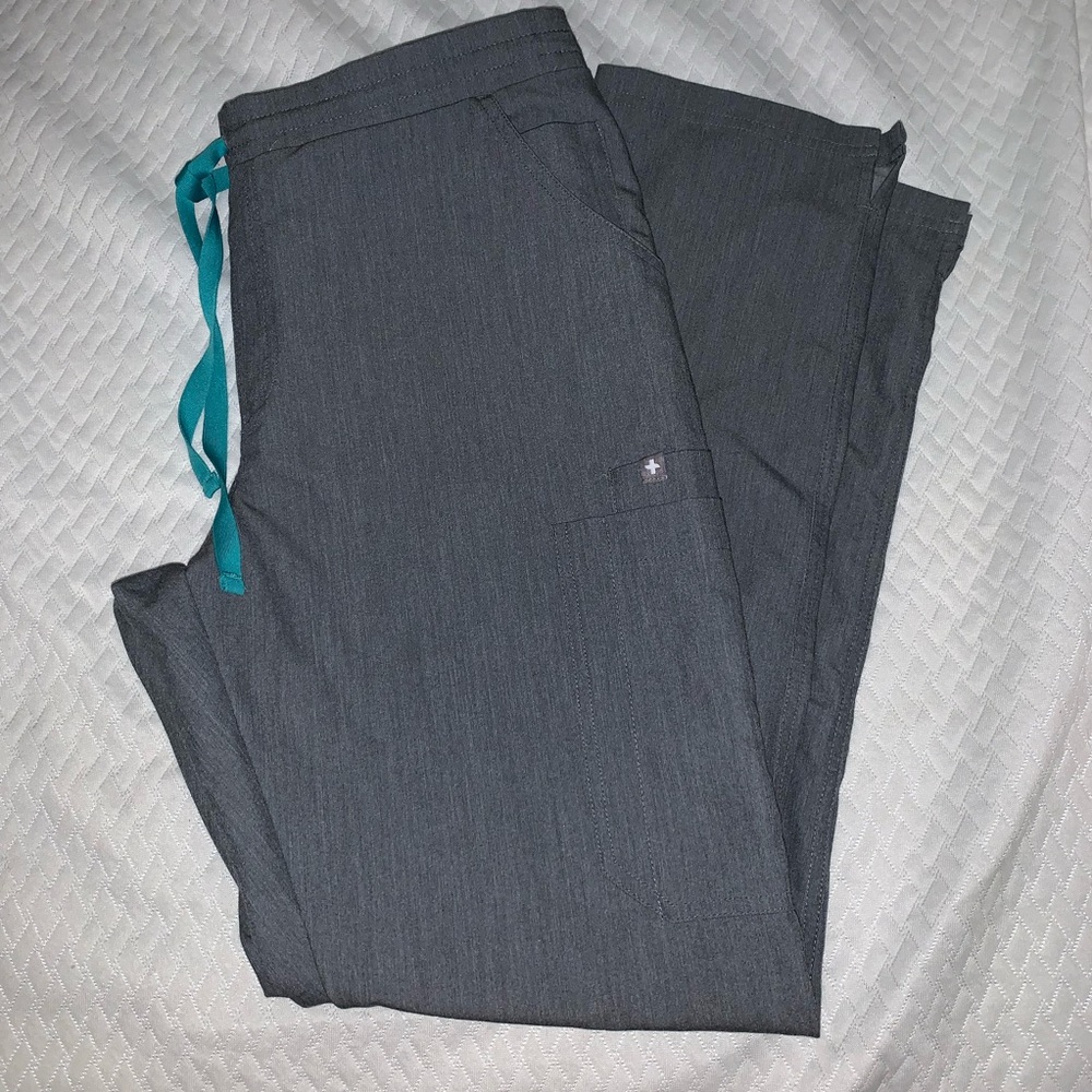 Graphite fig scrubs